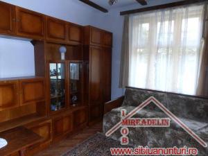 INCHIRIEZ APARTAMENT 3 CAMERE,  ZONA 9 MAI