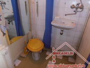 INCHIRIEZ APARTAMENT 3 CAMERE,  ZONA 9 MAI