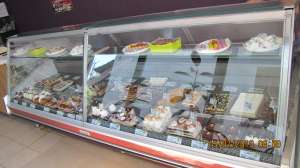 vitrine cofetarie second hand