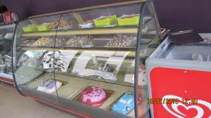 vitrine cofetarie second hand