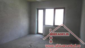 VAND APARTAMENT 4 CAMERE,    CARTIERUL ENGLEZESC