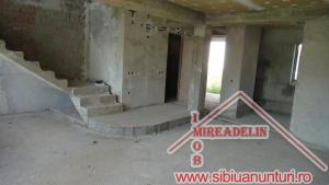 VAND APARTAMENT 4 CAMERE,  SELIMBAR