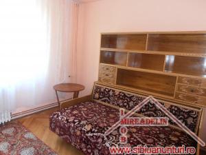 INCHIRIEZ APARTAMENT 2 CAMERE,   B-dul VASILE MILEA