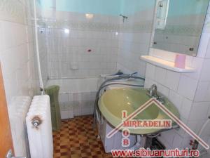 INCHIRIEZ APARTAMENT 2 CAMERE,   B-dul VASILE MILEA