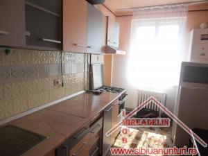 INCHIRIEZ APARTAMENT 2 CAMERE,   B-dul VASILE MILEA
