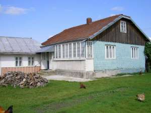 Gospodarie de vanzare in Darmanesti - Suceava