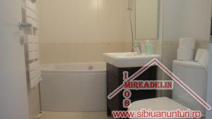 INCHIRIEZ APARTAMENT 3 CAMERE,   MIHAI VITEAZU