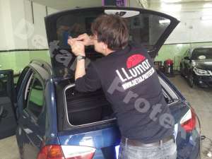 Folie auto  Folii autorizate Llumar