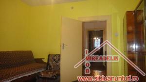 INCHIRIEZ APARTAMENT 3 CAMERE,   PIATA CLUJ