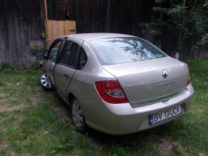 renault clio 3 avariat 2012