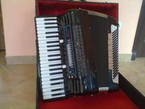VAND ACORDEON CU MIDI
