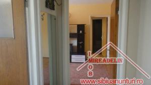 INCHIRIEZ APARTAMENT 2 CAMERE,   MILEA