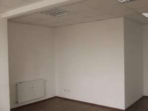 De inchiriat 450 mp birouri si 100 mp depozit Bd. Unirii urgent