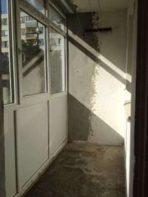 De vanzare apartament cu 2 camere Auchan,  Titan