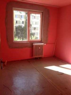 De vanzare apartament cu 2 camere Auchan,  Titan