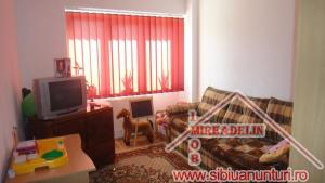 INCHIRIEZ APARTAMENT 2 CAMERE,  TEREZIAN