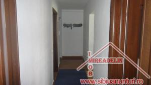 INCHIRIEZ APARTAMENT 2 CAMERE,  TEREZIAN