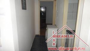 INCHIRIEZ APARTAMENT 3 CAMERE,   Hipodrom II