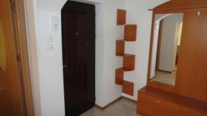 inchiriez ap. 2 camere central Podul de Fier