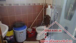 VAND MANSARDA 3 CAMERE ZONA TEREZIAN