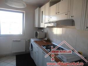 INCHIRIEZ APARTAMENT 3 CAMERE,   B-dul VASILE MILEA