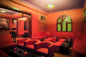 Bar Club & Cafenea zona Semicentrala
