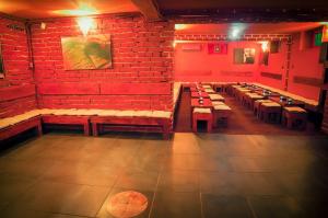 Bar Club & Cafenea zona Semicentrala