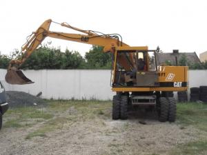 EXCAVATOR Caterpillar 206B FT  tel: 0741-706689