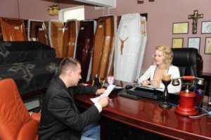 Servicii Funerare Bucuresti 0727.552.250 Pompe Funebre Complete Non
Stop