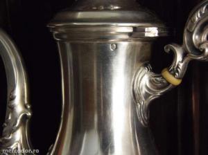 Cafetiera argint masiv sec XIX,    titlul 950,    marcaj  cap de minerva