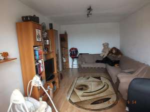 vand apartament 2 camere