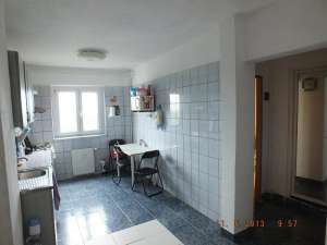 vand apartament 2 camere