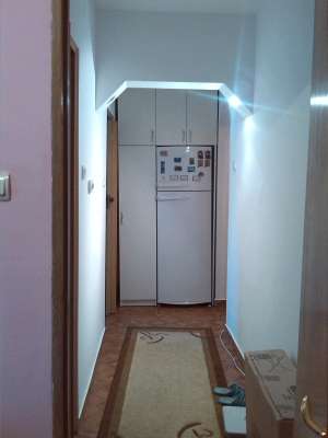 vand apartament