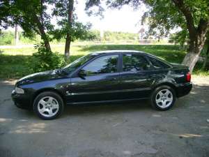 vand audi a4 limuzina