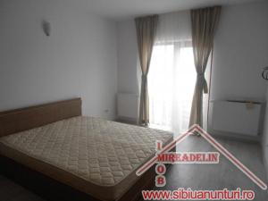 INCHIRIEZ VILA 4 CAMERE,   ZONA REZIDENTIALA SELIMBAR
