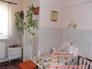 INCHIRIEZ APARTAMENT 2 CAMERE IN ZONA STRAND