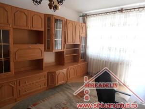 INCHIRIEZ APARTAMENT 2 CAMERE,   B-dul Mihai Viteazu