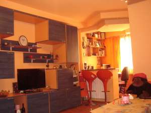 Proprietar,  vand garsoniera renovata modern Dristor