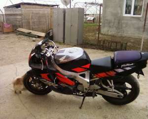 Schimb / vand vitezana Honda CBR 900 RR Fireblade