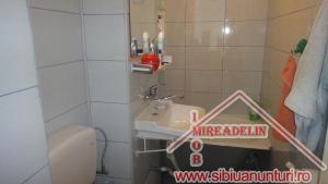 VAND APARTAMENT 2 CAMERE IN ZONA INTEREX