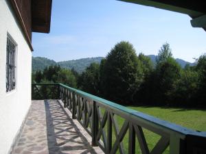 VILA-CASA VACANTA CEAHLAU LA 200METRI DE BICAZ