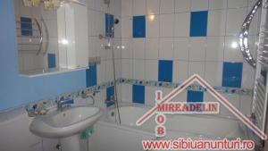 INCHIRIEZ APARTAMENT 3 CAMERE,  VASILE AARON