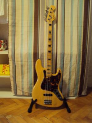 Vand amplificator chitara bass