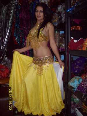 Inchiriem costume orientale