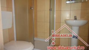 INCHIRIEZ APARTAMENT 4 CAMERE in Zona Garii