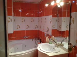 Vand apartament 3 camere