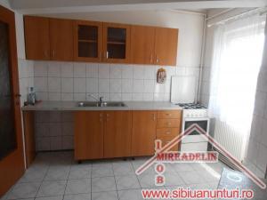 INCHIRIEZ APARTAMENT 2 CAMERE,  B-dul Mihai Viteazu