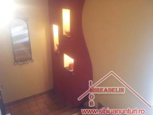 INCHIRIEZ APARTAMENT 3 CAMERE,   120 MP,   STRAND