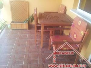 INCHIRIEZ APARTAMENT 3 CAMERE,   120 MP,   STRAND