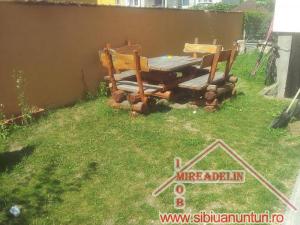 INCHIRIEZ APARTAMENT 3 CAMERE,   120 MP,   STRAND